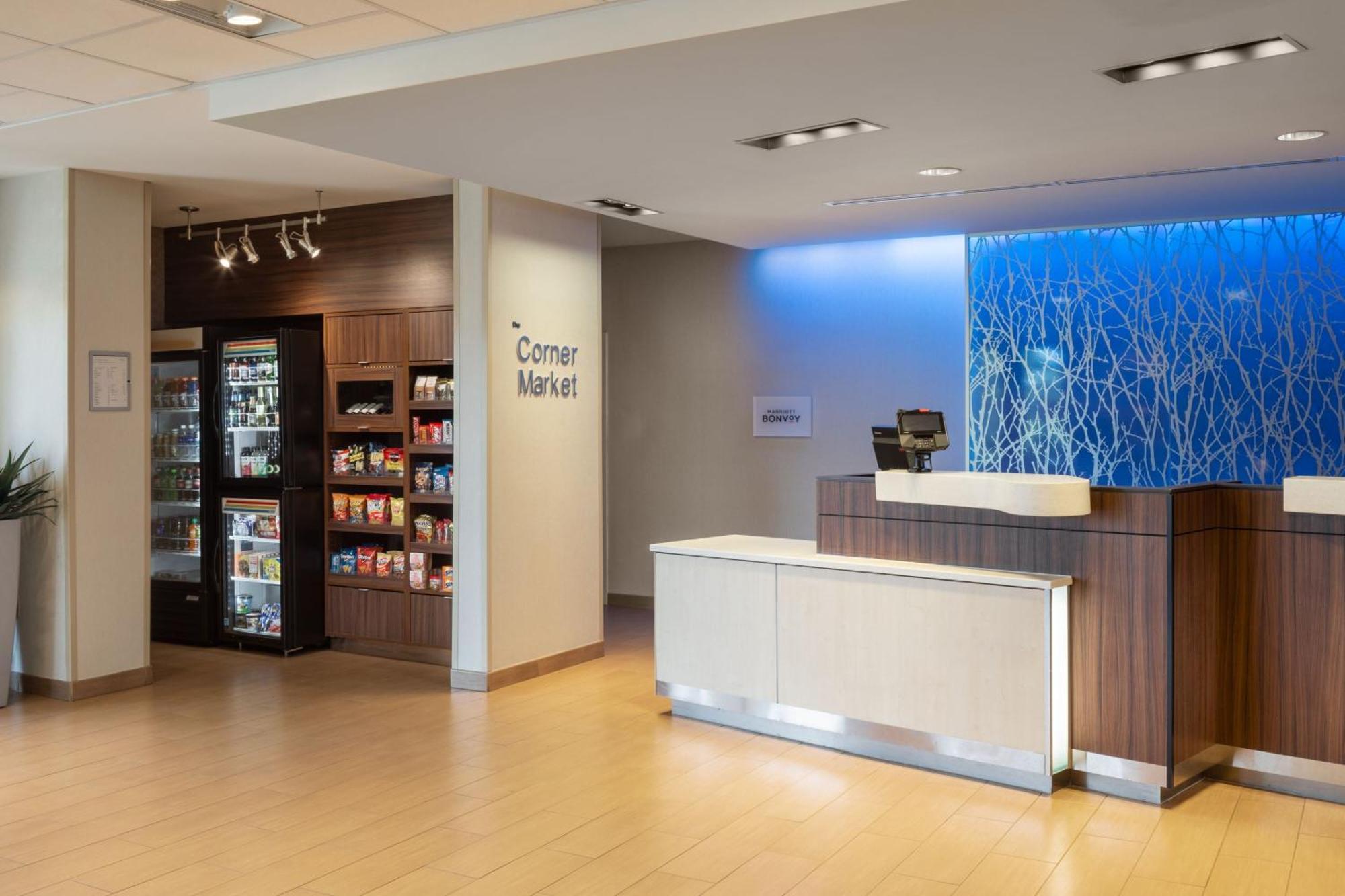 Fairfield & By Marriott Columbus 3*