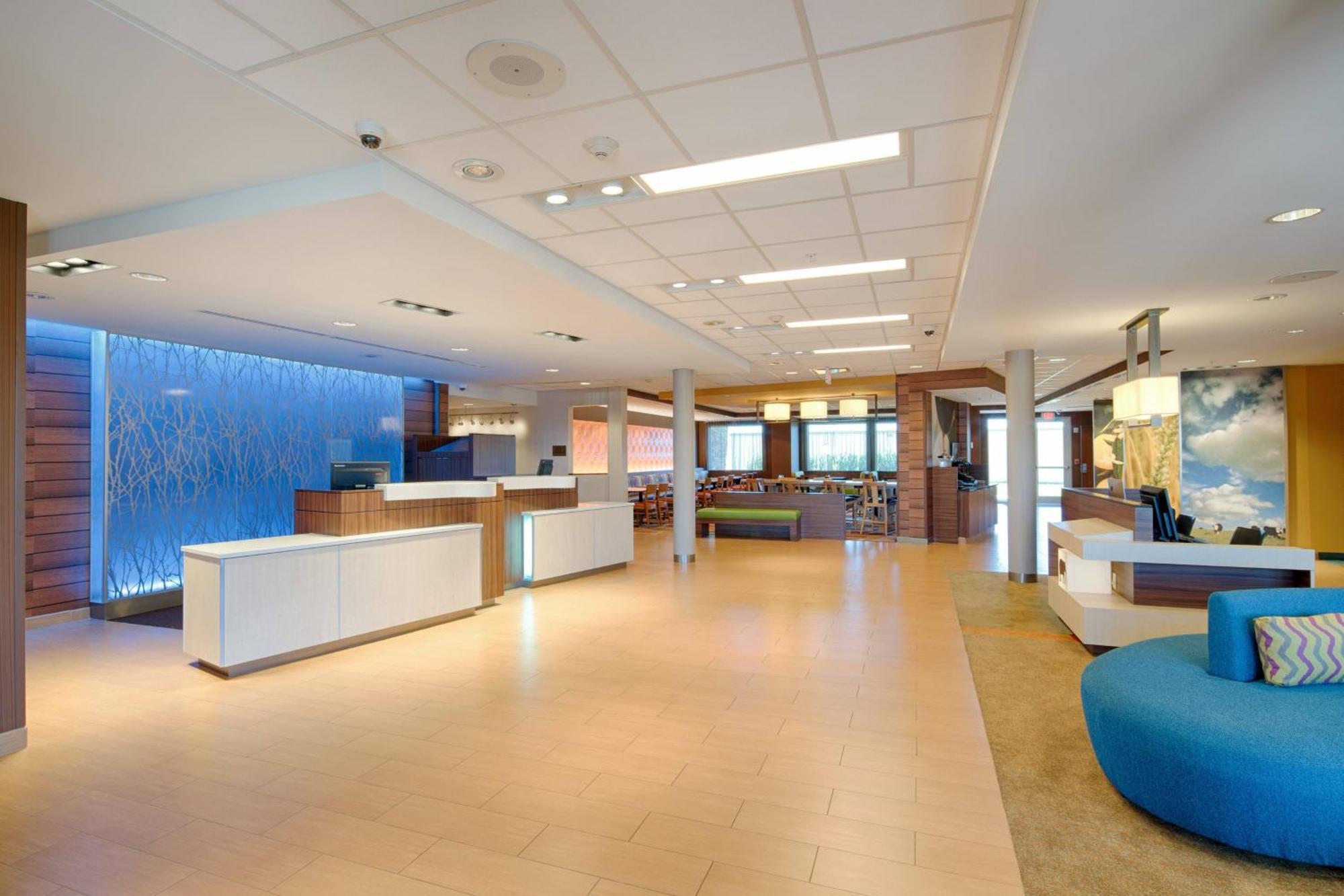 Fairfield & By Marriott Columbus Hotel 3*
