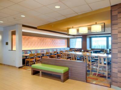Fairfield & By Marriott Columbus Hotel 3*