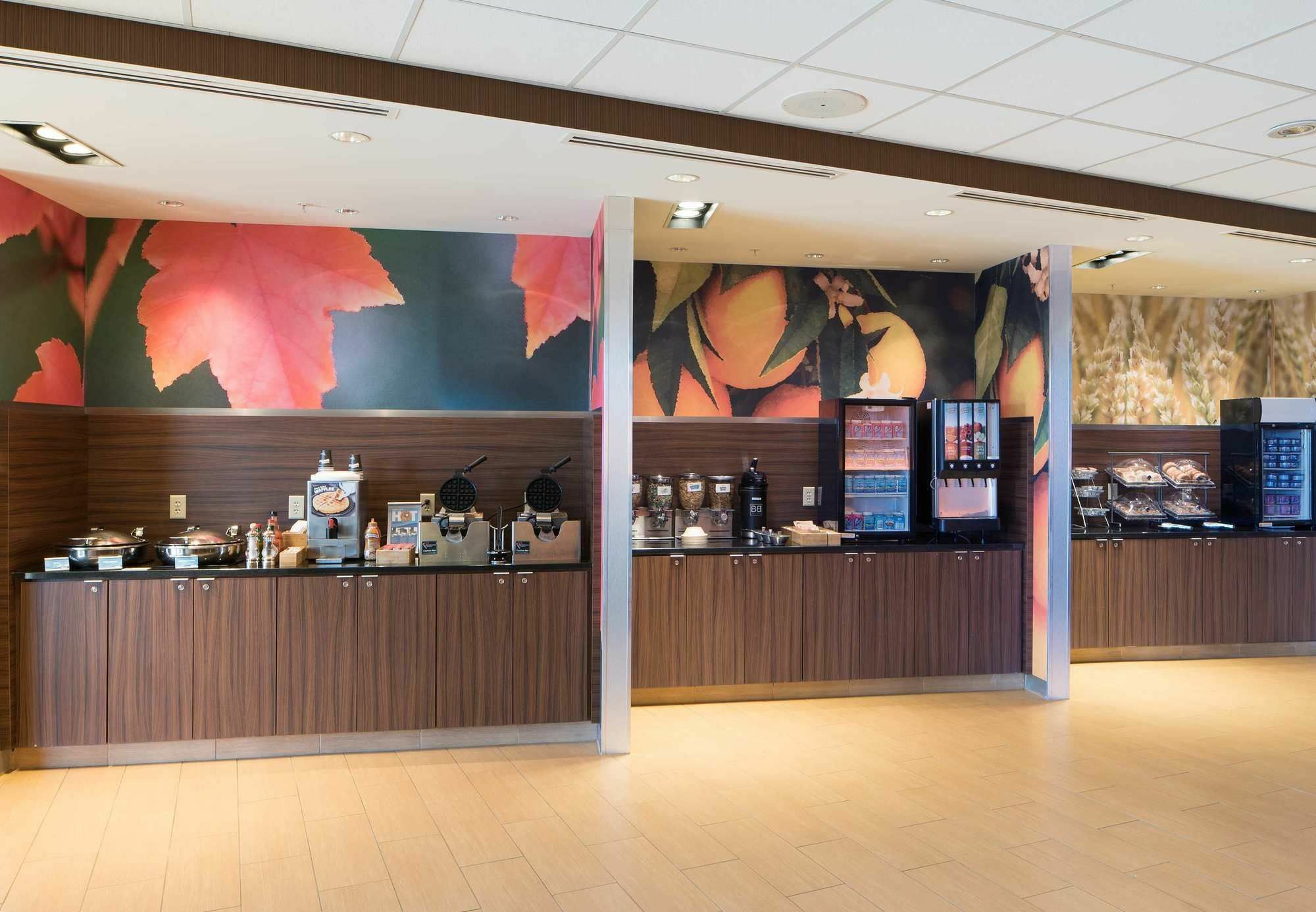 Hotel Fairfield & By Marriott Columbus Dublin